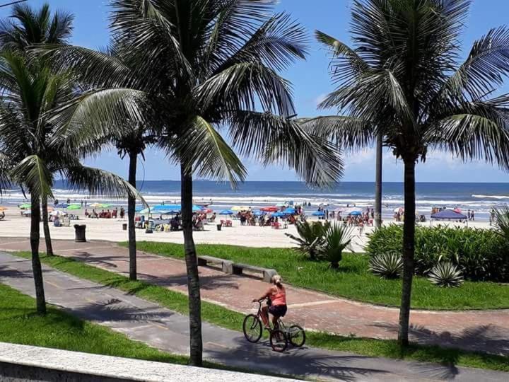 דירות Solemar Frente Mar Piscina Churrasqueira Wifi Garagem Portaria 24Hs מראה חיצוני תמונה